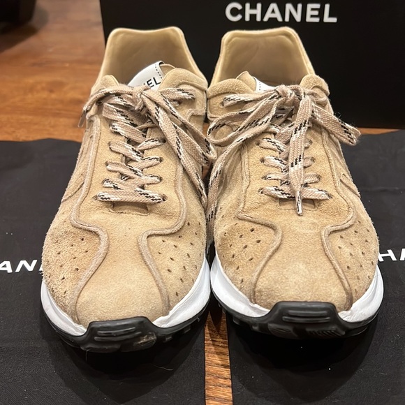 👟 CHANEL Sneakers 👟 - Picture 10 of 10